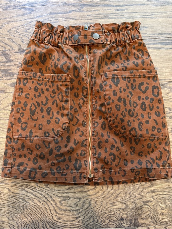 Universal Thread Dresses & Skirts - Universal Thread Brown and Black Leopard-Print Mini Skirt